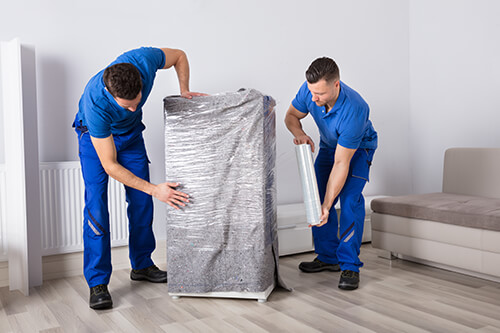 packing services two men